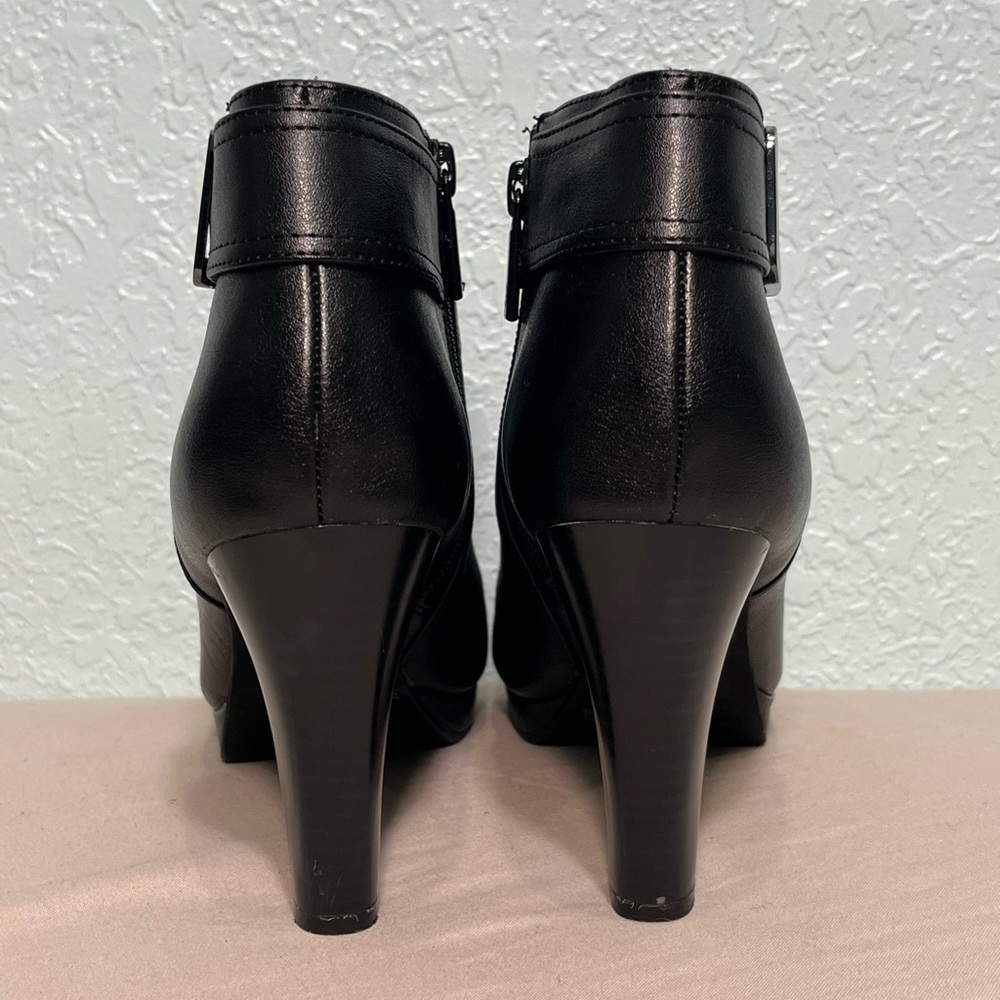 GIANI BERNINI Netty Black Heeled Leather Ankle Boots Size 5.5 - Picture 4 of 11